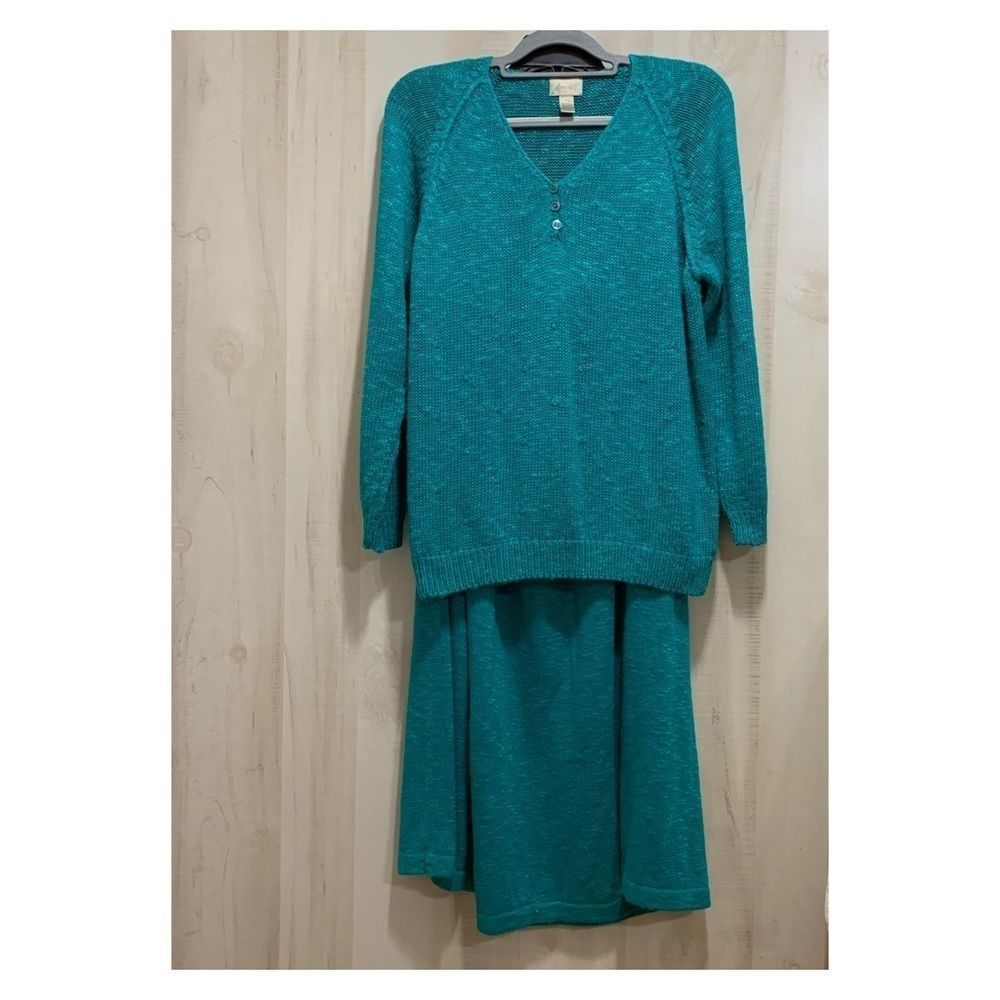 Ann Wi Knit Sweater & Maxi Skirt Set in Size Large